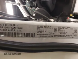 2022 Jeep Grand Cherokee Limited with VIN 1C4RJFBG7NC165888, listed as a IAAI auction lot 41436251 with 58,320 mi miles and . Bid and sale history available at DreamBid. Image 9.