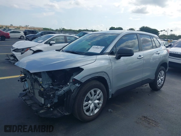 2024 Toyota Corolla Cross L with VIN 7MUAAAAG2RV116884, listed as a IAAI auction lot 42288475 with 10,539 mi miles and . Bid and sale history available at DreamBid. Image 17.