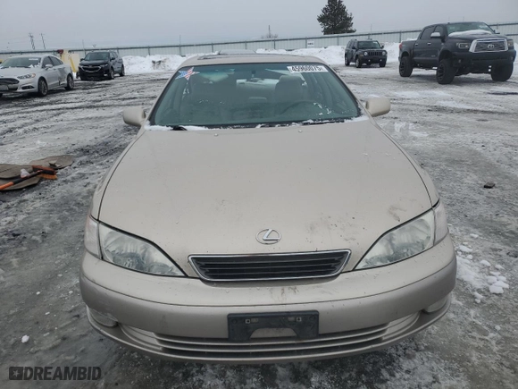 1997 Lexus ES 300 Luxury Sport Sdn with VIN JT8BF22G0V0012247, listed as a Copart auction lot 45960075 with 0 mi miles and Salvage Title. Bid and sale history available at carsss.com. Image 5.