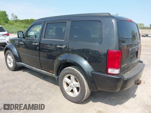 2008 Dodge Nitro SXT z VIN 1D8GU28K08W151127, wystawiony jako IAAI lot #42502070 z przebiegiem 145 972 mil mil oraz . Historia ofert i sprzedaży dostępna na DreamBid. Obrazek 3.