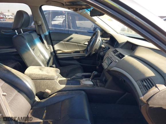 2010 Honda Accord Sdn EX-L with VIN 1HGCP3F84AA006307, listed as a IAAI auction lot 39023501 with 199,913 mi miles. Bid and sale history available at carsss.com. Image 5.