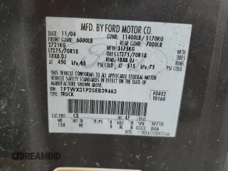 2005 Ford F-350 XL z VIN 1FTWX31P25EB39463, wystawiony jako Copart lot #49637815 z przebiegiem Nie podano mil oraz Szkoda całkowita • Salvage title. Historia ofert i sprzedaży dostępna na DreamBid. Obrazek 12.