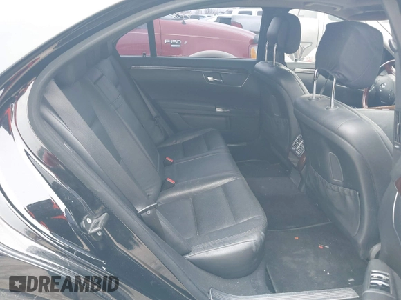 2011 Mercedes-Benz S-Class S 550 with VIN WDDNG7BB1BA362219, listed as a IAAI auction lot 41439408 with 165,076 mi miles. Bid and sale history available at carsss.com. Image 8.
