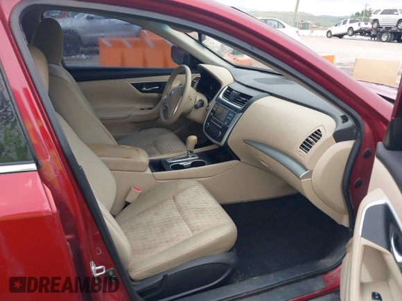 2016 Nissan Altima S with VIN 1N4AL3AP8GN342632, listed as a IAAI auction lot 42423783 with 131,469 mi miles and . Bid and sale history available at DreamBid. Image 5.