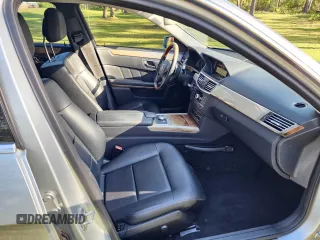 2011 Mercedes-Benz E 350 Luxury with VIN WDDHH8HB0BA291828, listed as a Copart auction lot 53397705 with 132,902 mi miles and Clean Title. Bid and sale history available at DreamBid. Image 5.