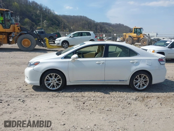 2010 Lexus HS 250h with VIN JTHBB1BAXA2001854, listed as a IAAI auction lot 42031373 with 175,761 mi miles and . Bid and sale history available at DreamBid. Image 14.
