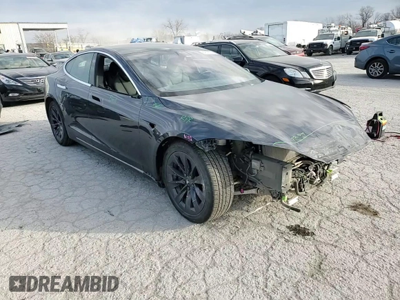 2019 Tesla Model S 75D z VIN 5YJSA1E26KF311684, wystawiony jako Copart lot #84538004 z przebiegiem 165 323 mil mil oraz Szkoda całkowita • Salvage title. Historia ofert i sprzedaży dostępna na DreamBid. Obrazek 11.