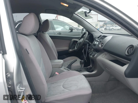 2006 Toyota RAV4 with VIN JTMZD33V465007646, listed as a IAAI auction lot 42191117 with 281,197 mi miles and . Bid and sale history available at DreamBid. Image 5.