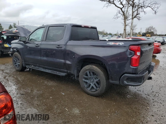 2024 Chevrolet Silverado 1500 RST with VIN 3GCUDEED1RG378013, listed as a Copart auction lot 44001595 with 11,031 mi miles and Salvage Title. Bid and sale history available at carsss.com. Image 2.