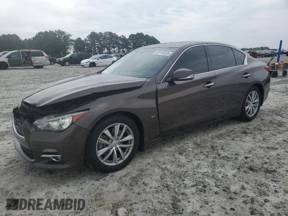 2015 Infiniti Q50 Premium z VIN JN1BV7AP5FM353448, wystawiony jako Copart lot #57115325 z przebiegiem 104 721 mil mil oraz Szkoda całkowita • Salvage title. Historia ofert i sprzedaży dostępna na DreamBid. Obrazek 1.
