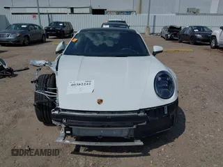 2022 Porsche 911 Carrera with VIN WP0AA2A91NS206000, listed as a IAAI auction lot 40382242 with 26,394 mi miles. Bid and sale history available at carsss.com. Image 6.
