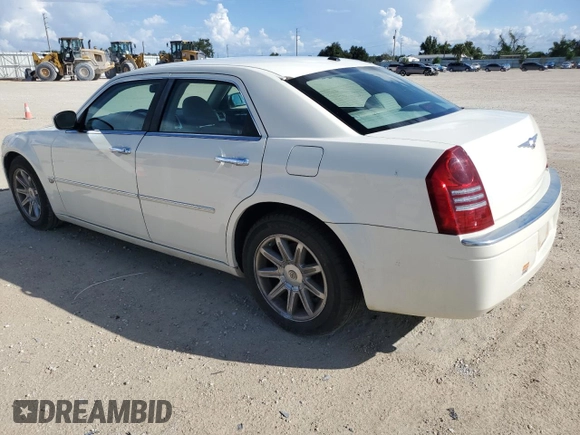2006 Chrysler 300 C with VIN 2C3KA63H86H514875, listed as a Copart auction lot 73842884 with 0 mi miles and Salvage Title. Bid and sale history available at carsss.com. Image 2.