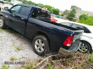 2018 Ram 1500 Big Horn z VIN 1C6RR7GG2JS311743, wystawiony jako IAAI lot #42325947 z przebiegiem 139 107 mil mil oraz . Historia ofert i sprzedaży dostępna na DreamBid. Obrazek 3.