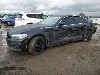 2019 BMW 5 Series 530i with VIN WBAJA5C52KWW13904, listed as a Copart auction lot 41502585 with 43,912 mi miles and Salvage Title. Bid and sale history available at carsss.com. Image 1.
