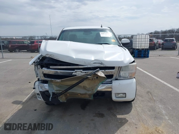 2011 Chevrolet Silverado 1500 LT with VIN 1GCRCSE01BZ461967, listed as a IAAI auction lot 42014470 with 122,903 mi miles and . Bid and sale history available at DreamBid. Image 13.