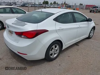 2015 Hyundai Elantra SE z VIN 5NPDH4AE8FH596790, wystawiony jako IAAI lot #42242383 z przebiegiem 131 858 mil mil oraz . Historia ofert i sprzedaży dostępna na DreamBid. Obrazek 4.