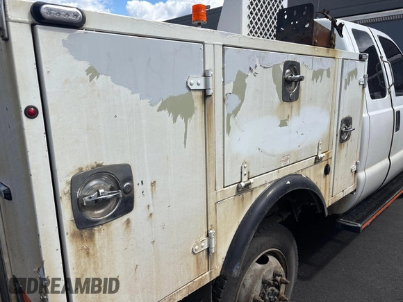 2014 Ford F-250 XL with VIN 1FT7X2B64EEB70802, listed as a IAAI auction lot 42155121 with 388,035 mi miles and . Bid and sale history available at DreamBid. Image 1.