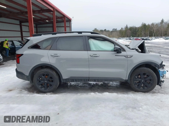 2022 Kia Sorento X-Line S with VIN 5XYRLDLC7NG118060, listed as a IAAI auction lot 41650022 with 42,331 mi miles. Bid and sale history available at carsss.com. Image 13.