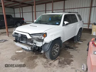 2019 Toyota 4Runner SR5 с VIN JTEBU5JR1K5712476, выставлен на аукционе IAAI как лот 41910180 с пробегом 115 738 миль миль и . История ставок и продаж доступна на DreamBid. Изображение 17.
