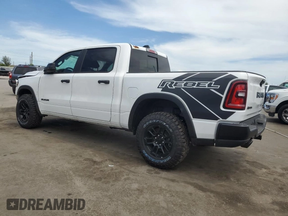 2025 Ram 1500 Rebel z VIN 1C6SRFLP7SN584078, wystawiony jako Copart lot #64027035 z przebiegiem 7 584 mil mil oraz Czysty tytuł • Clean title. Historia ofert i sprzedaży dostępna na DreamBid. Obrazek 2.