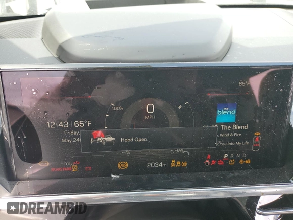 2024 GMC Sierra 1500 with VIN 1GT401EL2RU401324, listed as a Copart auction lot 49891285 with 2,034 mi miles and Salvage Title. Bid and sale history available at DreamBid. Image 9.