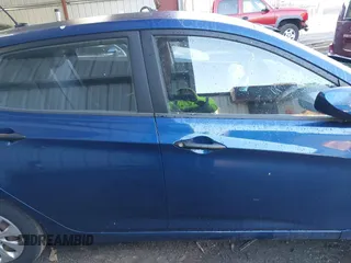 2015 Hyundai Accent GS with VIN KMHCT5AE6FU209512, listed as a IAAI auction lot 41876988 with 111,378 mi miles. Bid and sale history available at carsss.com. Image 13.