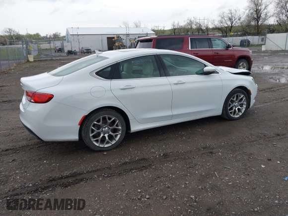 2015 Chrysler 200 C z VIN 1C3CCCEG3FN543757, wystawiony jako IAAI lot #41468410 z przebiegiem 145 041 mil mil oraz . Historia ofert i sprzedaży dostępna na DreamBid. Obrazek 4.