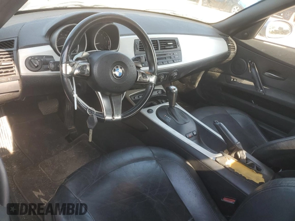 2006 BMW Z4 3.0si with VIN 4USBU53566LX00267, listed as a Copart auction lot 55820915 with 143,288 mi miles and Salvage title. Bid and sale history available at DreamBid. Image 8.