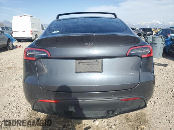 2020 Tesla Model Y Long Range with VIN 5YJYGDEE8LF045798, listed as a Copart auction lot 53689115 with 35,882 mi miles and Salvage Title. Bid and sale history available at DreamBid. Image 6.