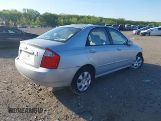 2006 Kia Spectra EX with VIN KNAFE121265312420, listed as a IAAI auction lot 42085732 with 59,641 mi miles. Bid and sale history available at carsss.com. Image 4.
