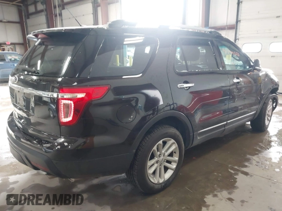 2014 Ford Explorer XLT with VIN 1FM5K8D80EGB08899, listed as a IAAI auction lot 41294523 with 66,896 mi miles and . Bid and sale history available at carsss.com. Image 4.