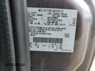 2004 Ford F-250 XL z VIN 1FTNX21P54ED17094, wystawiony jako Copart lot #55435195 z przebiegiem 172 934 mil mil oraz Szkoda całkowita • Salvage title. Historia ofert i sprzedaży dostępna na DreamBid. Obrazek 12.