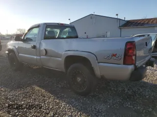 2005 Chevrolet Silverado 1500 Z71 with VIN 1GCEK14T25Z298323, listed as a Copart auction lot 49323085 with 243,365 mi miles and Clean Title. Bid and sale history available at carsss.com. Image 2.