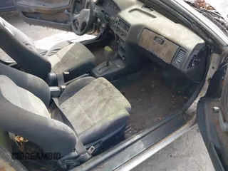 1990 Acura Integra z VIN JH4DA9440LS059914, wystawiony jako IAAI lot #41720214 z przebiegiem 147 590 mil mil oraz . Historia ofert i sprzedaży dostępna na DreamBid. Obrazek 5.
