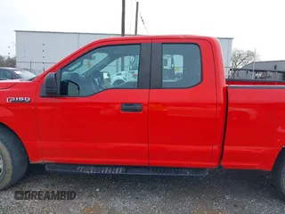 2017 Ford F-150 XL with VIN 1FTEX1C8XHKC88988, listed as a IAAI auction lot 41866592 with 121,709 mi miles. Bid and sale history available at carsss.com. Image 14.
