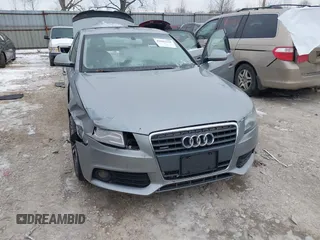 2009 Audi A4 z VIN WAUSF98K89N073051, wystawiony jako IAAI lot #41601325 z przebiegiem 163 475 mil mil oraz . Historia ofert i sprzedaży dostępna na DreamBid. Obrazek 6.