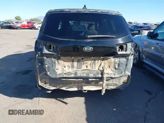2020 Kia Sedona EX with VIN KNDMB5C11L6594029, listed as a IAAI auction lot 40951800 with 164,989 mi miles. Bid and sale history available at carsss.com. Image 6.