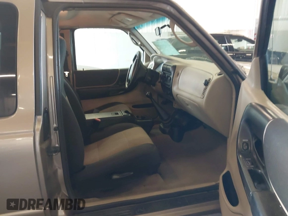 2003 Ford Ranger XL Fleet with VIN 1FTZR45E93PB01008, listed as a IAAI auction lot 41889570 with 197,493 mi miles and . Bid and sale history available at carsss.com. Image 5.