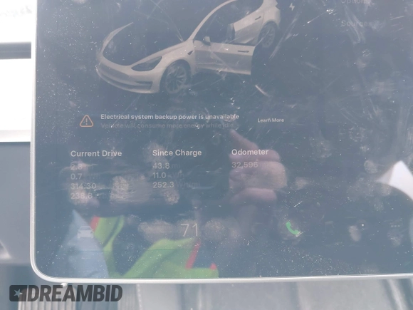 2023 Tesla Model 3 с VIN 5YJ3E1EA3PF563240, выставлен на аукционе IAAI как лот 42190104 с пробегом 32 596 миль миль и . История ставок и продаж доступна на DreamBid. Изображение 7.