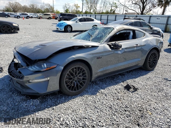 2021 Ford Mustang GT z VIN 1FA6P8CF0M5147552, wystawiony jako Copart lot #45904745 z przebiegiem Nie podano mil oraz Nie do naprawy. Historia ofert i sprzedaży dostępna na DreamBid. Obrazek 1.