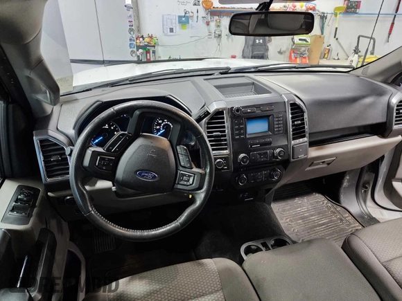 2015 Ford F-150 XLT with VIN 1FTEW1EG3FFA90167, listed as a IAAI auction lot 42792760 with 142,559 mi miles and . Bid and sale history available at DreamBid. Image 4.