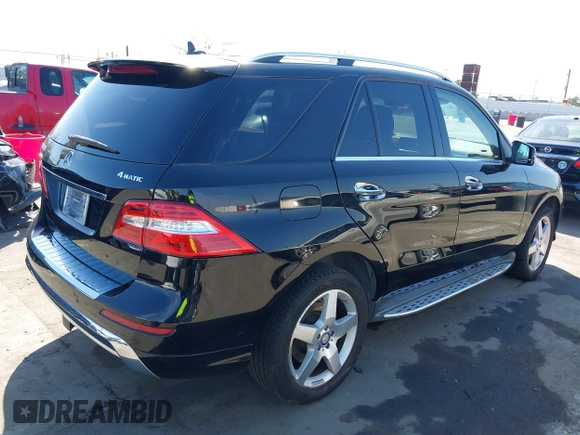 2013 Mercedes-Benz M 550 with VIN 4JGDA7DB3DA148853, listed as a IAAI auction lot 41659913 with 203,055 mi miles and . Bid and sale history available at DreamBid. Image 4.