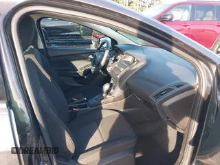 2017 Ford Focus SE с VIN 1FADP3F29HL336284, выставлен на аукционе IAAI как лот 41711447 с пробегом 42 669 миль миль и . История ставок и продаж доступна на DreamBid. Изображение 5.