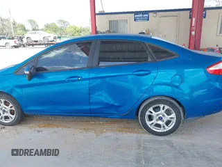 2015 Ford Fiesta SE with VIN 3FADP4BJ6FM139250, listed as a IAAI auction lot 42112935 with 163,752 mi miles. Bid and sale history available at carsss.com. Image 6.