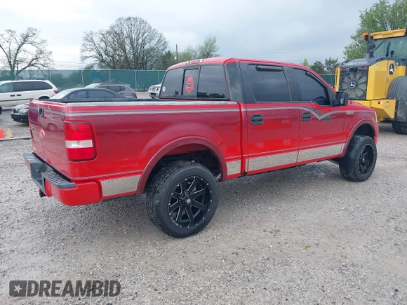 2004 Ford F-150 XLT with VIN 1FTPW14524KD24182, listed as a IAAI auction lot 41947152 with 163,920 mi miles. Bid and sale history available at carsss.com. Image 4.