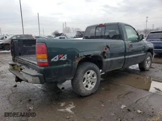 2002 Chevrolet Silverado 1500 LS with VIN 1GCEK14T22Z241762, listed as a Copart auction lot 43076875 with 224,844 mi miles and Clean Title. Bid and sale history available at carsss.com. Image 3.