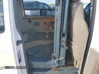 2003 Ford Econoline Cargo Recreational with VIN 1FDPE24LX3HA52446, listed as a Copart auction lot 77249664 with 109,911 mi miles and Non Repairable. Bid and sale history available at DreamBid. Image 11.