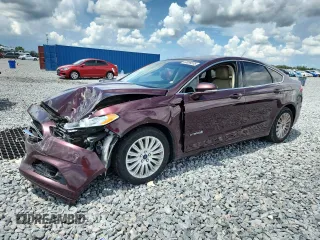 2013 Ford Fusion SE Hybrid z VIN 3FA6P0LU7DR167651, wystawiony jako Copart lot #60099235 z przebiegiem Nie podano mil oraz Szkoda całkowita • Salvage title. Historia ofert i sprzedaży dostępna na DreamBid. Obrazek 1.