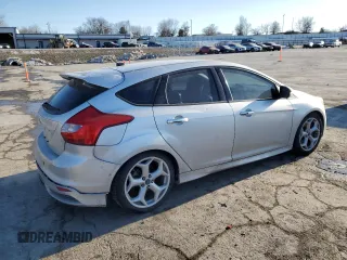 2014 Ford Focus ST with VIN 1FADP3L91EL399487, listed as a Copart auction lot 42525115 with 115,352 mi miles and Salvage Title. Bid and sale history available at carsss.com. Image 3.