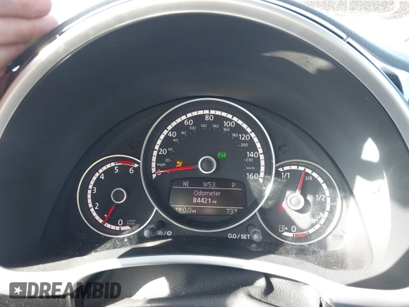 2015 Volkswagen Beetle with VIN 3VW5A7AT7FM811978, listed as a IAAI auction lot 41983986 with 84,421 mi miles and . Bid and sale history available at DreamBid. Image 7.